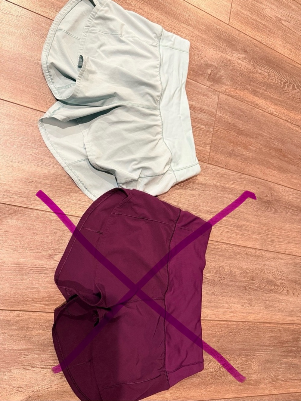Please read Lululemon speed up Light Mint shorts